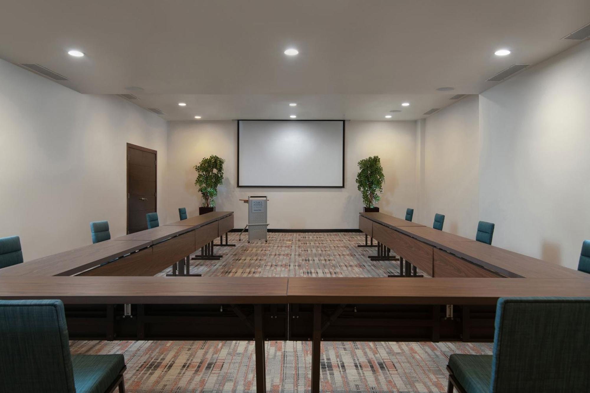 Hotel Four Points By Sheraton 4*